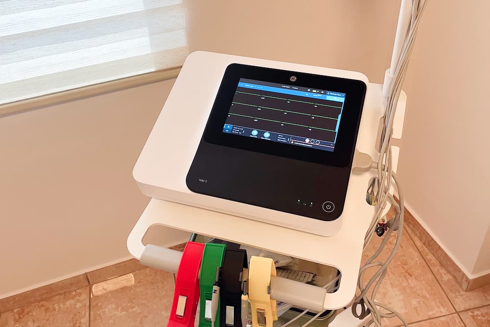 Ηλεκτροκαρδιογράφημα – Εξοπλισμός της εξέτασης στο ιατρείο